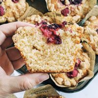 Muffins de coco y frutilla: poné la pava y disfrutalos recién horneados con el mate