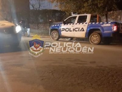 La policía recuperó una moto robada y demoró a una mujer en Neuquén