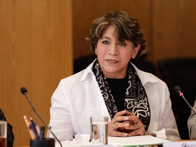 Delfina Gómez rechaza haber usado a la SEP como “trampolín político”