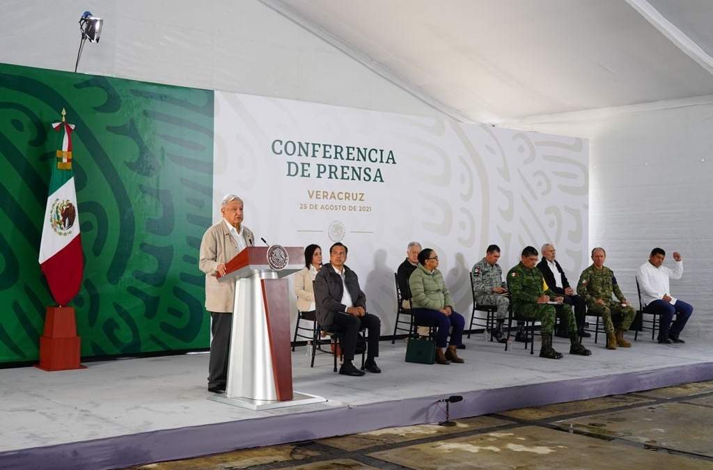 AMLO anunció apoyos con presupuesto suficiente para afectados por Grace