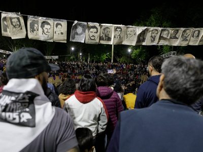 24 de Marzo en Neuquén: así fue la emotiva vigilia a medio siglo del golpe militar