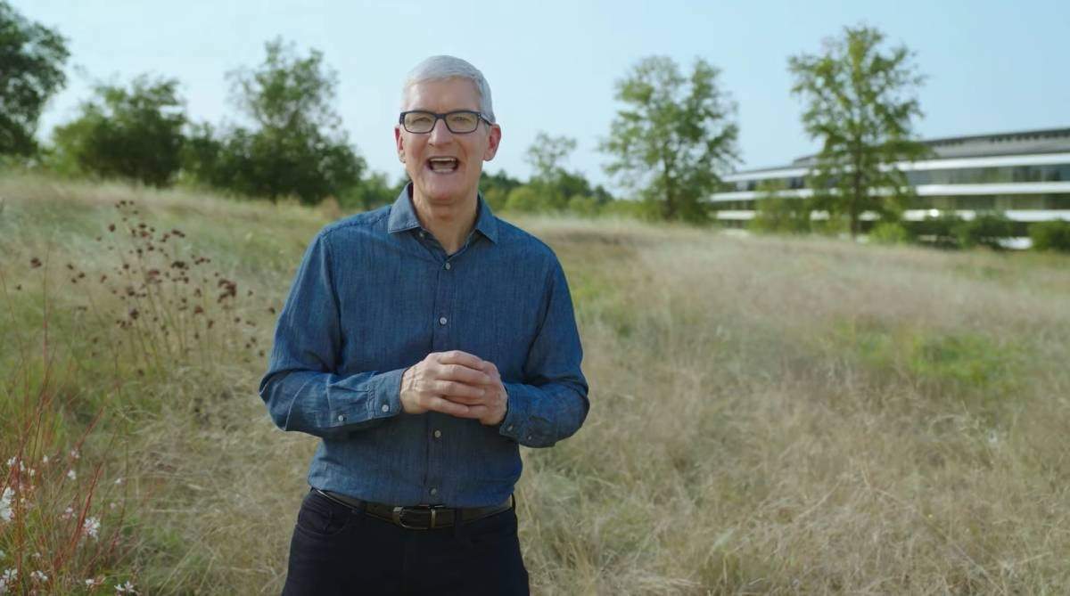 Tim Cook en la conferencia virtual desde Cupertino, California