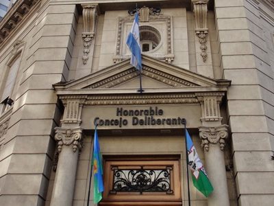 Insólito: concejal electa de La Libertad Avanza no asumirá su lugar en el bloque tras las elecciones del domingo