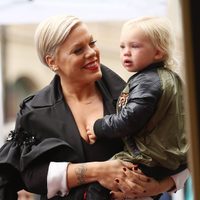 Pink y su pequeño hijo ya no tienen coronavirus: “Hicimos de nuevo el test y dimos negativo"