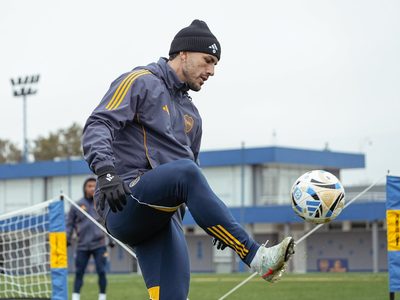 ¿Titular o suplente? Leandro Paredes está concentrado para el duelo contra Unión de Santa Fe