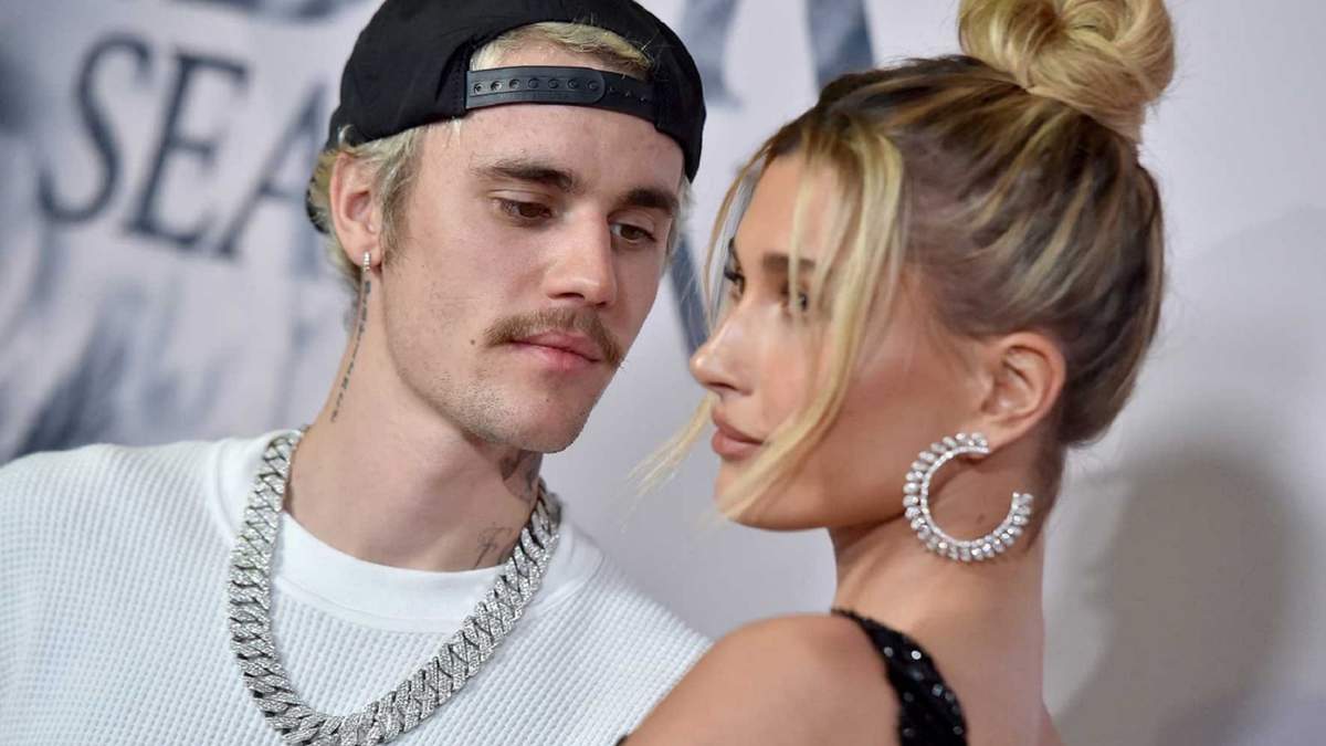 Justin Bieber y Hailey Baldwin. Fuente: (Twitter)