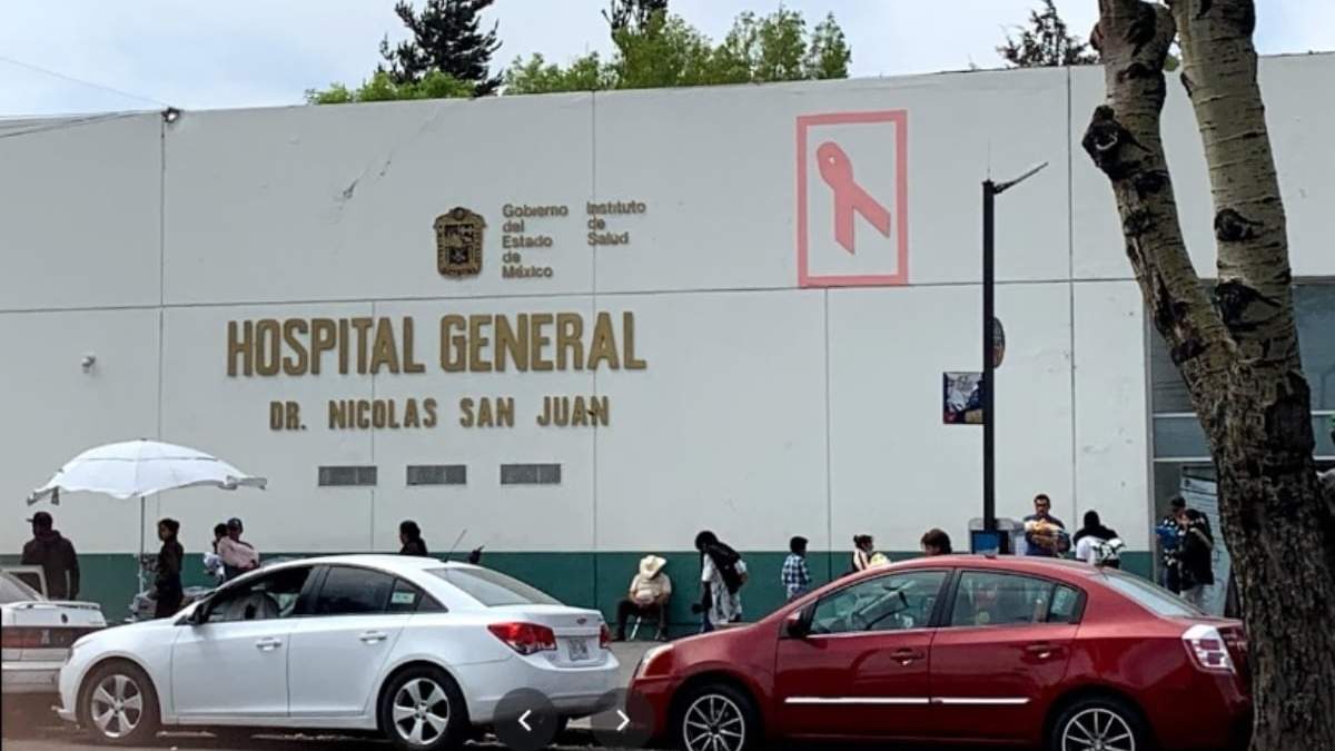 Personal del hospital Nicolás San Juan protestó por no ser considerados prioritarios para recibir la vacuna contra el coronavirus