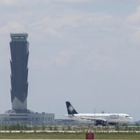 Publican decreto que prohíbe el transporte de carga en el AICM; fijan plazo a aerolíneas
