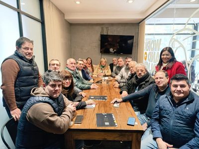 Sin el PRO ni el PD, reflotan La Unión Mendocina
