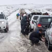 La policía de Neuquén aseguró que los automovilistas no respetan el uso de cadenas para nieve