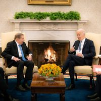 Biden recibe a González Urrutia y ofrece apoyo a proceso democrático en Venezuela