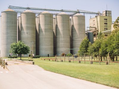 Se incendió la fábrica de cerveza Quilmes