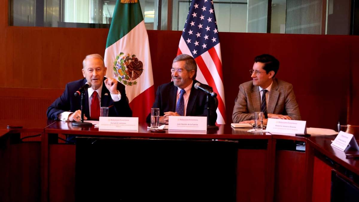 La comisión bipartidista de congresistas estadunidenses tuvo un encuentro con el canciller Juan Ramón de la Fuente en la Secretaría de Relaciones Exteriores