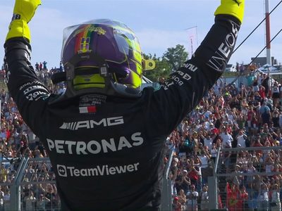 Hamilton consigue su primera pole desde 2021; Verstappen saldrá segundo y “Checo” Pérez noveno