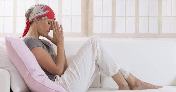 Mujer con cáncer