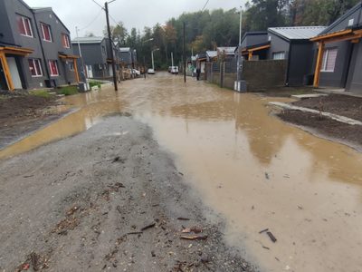Viento y lluvia azotaron Villa La Angostura