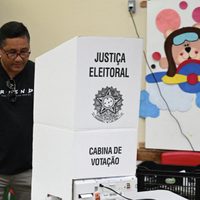 La Justicia brasilera multó al partido de Bolsonaro por el pedido de anular votos