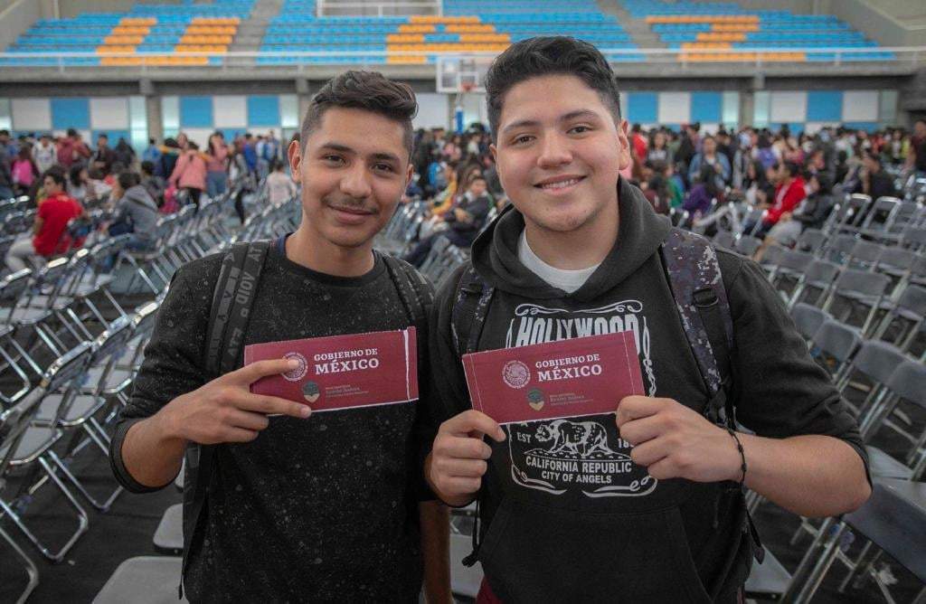 Entrega de Becas para el bienestar