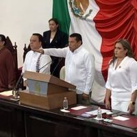 Javier May rinde protesta como gobernador de Tabasco