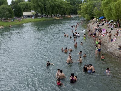 Para este viernes continúa el clima caluroso y se esperan ráfagas de viento de hasta 50 Km/H