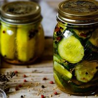 Pepinos a la vinagreta: muy fáciles de hacer para picotear con pocos y económicos ingredientes