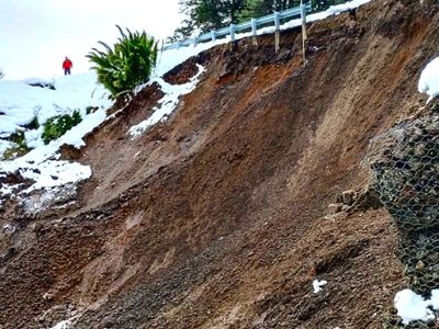Ruta de los 7 Lagos: emergencia vial por 180 días debido a un deslizamiento de suelo