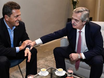 Alberto Fernández se reunió con Sergio Massa para delinear la agenda legislativa de diciembre