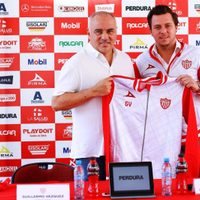 Necaxa destituye a Memo Vázquez