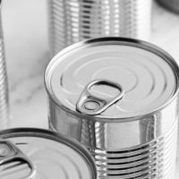 No tires las latas de conservas: mirá lo que podés hacer para decorar tu patio o galería como un especialista