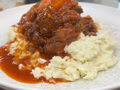 Arroz cremoso con estofado: lo simple y clásico siempre gusta a todos, y esta receta es un verdadero 10 para tu cena