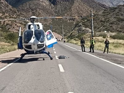 Un vehículo chileno desbarrancó en la ruta 7