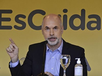 Previo a las elecciones, Larreta repitió una fake news: cuál es la forma correcta de cerrar el sobre