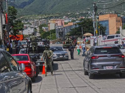 Militares y policías blindan el cuarto informe de Evelyn Salgado