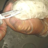 PF halla posible narcótico escondido en veladoras