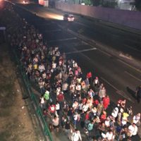 Caravana con más de tres mil migrantes avanza al sur de Chiapas