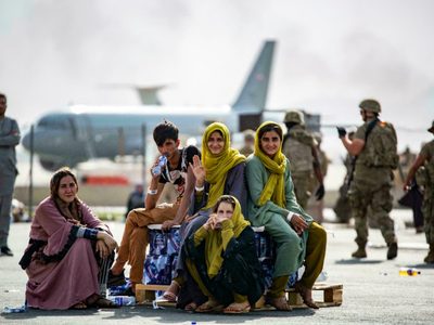 Chile planea recibir a casi 300 personas que buscan huir de Afganistán