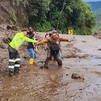 Deslizamiento de tierra por lluvias deja al menos seis muertos y 30 desaparecidos en Ecuador
