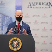 Biden anuncia que 90% de adultos en EU podrán vacunarse a partir del 19 de abril