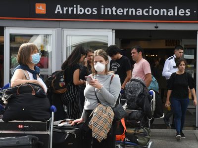 Variante Ómicron: cuáles son las medidas que tomó el Gobierno para evitar el ingreso de la cepa