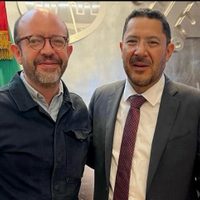 Batres anuncia cambios en su gabinete: Carlos Alberto Ulloa deja la Seduvi, lo sustituye Inti Muñoz