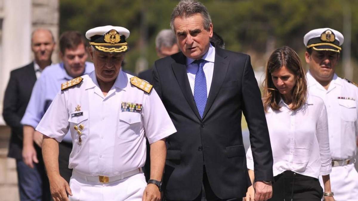 Ministro de Defensa, Agustín Rossi. Foto: (Twitter)