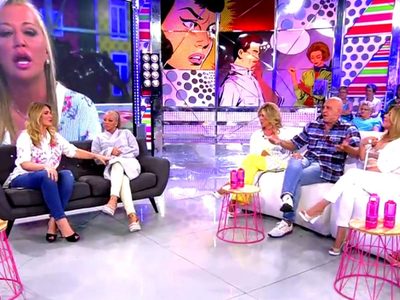 Se parte el formato de "Sálvame": otra colaboradora analizaría su salida del programa