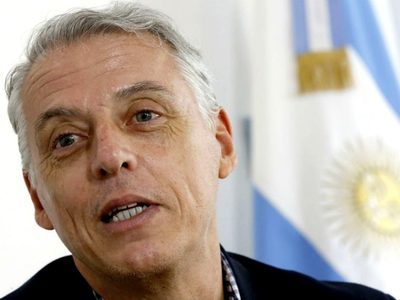 No perdona a nadie: ya hay un funcionario argentino con coronavirus
