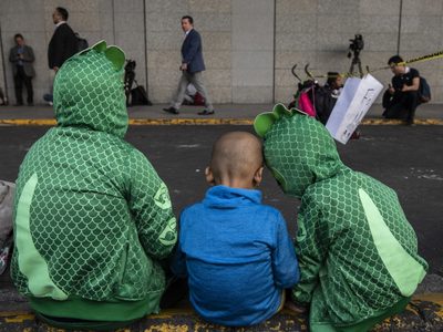 Padres de niños con cáncer rebaten dichos de López-Gatell sobre "golpismo"