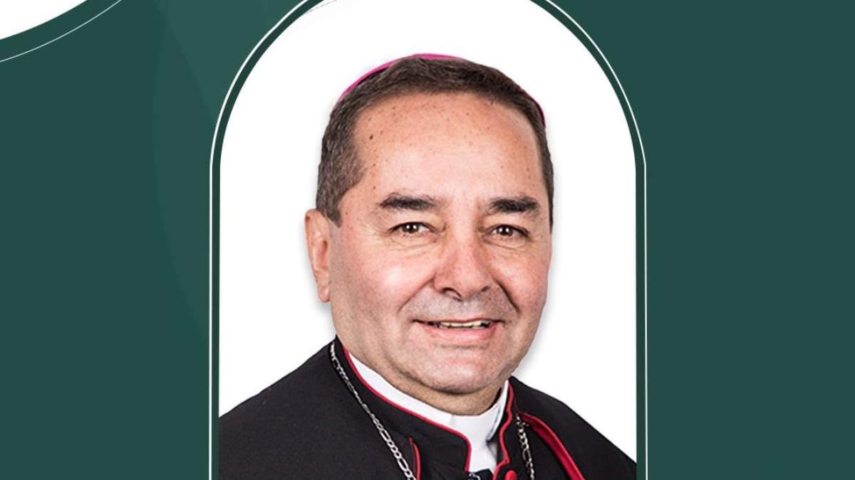 El arzobispo coadjuntor José Armando Álvarez,