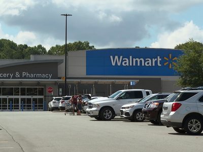 Walmart retira jugo de manzana debido a niveles de arsénico