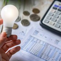 Cómo impactarán en los hogares las subas de luz y gas desde febrero