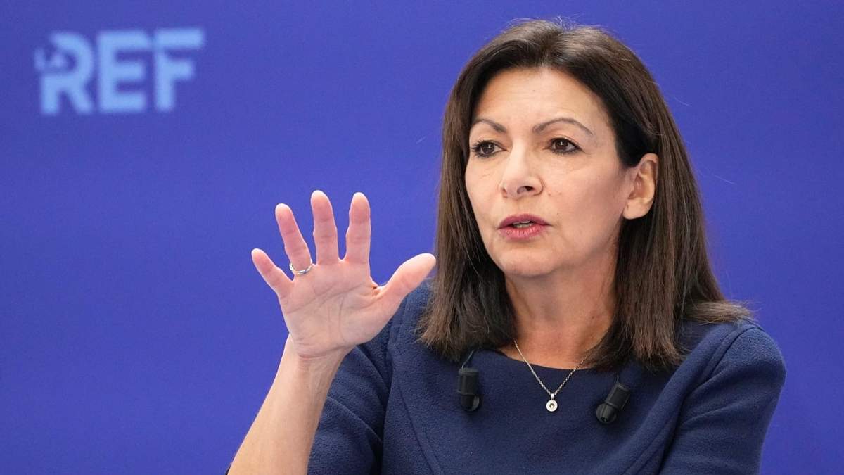 La alcaldesa de París, Anne Hidalgo