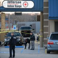 Tiroteo en tienda de armas deja tres muertos, incluido el agresor