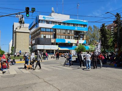 La Municipalidad pidió la intervención de la Justicia por cortes en Avenida Argentina